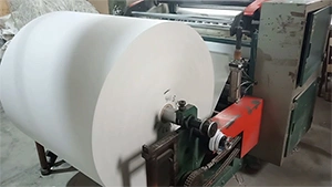 Producción de papel periódico